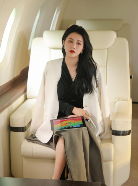 李嘉格估计就是上完芒果台节目，跟车澈提出离婚的。

因为她发现，即使上了节目，即