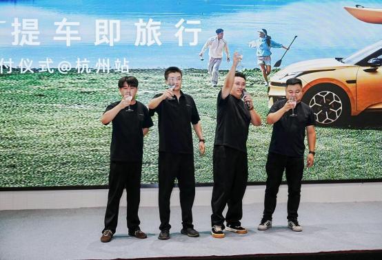 领克07GT环湖多路况试驾，贴合普通人全场景出行日常
常规城市试驾只有平整柏油路
