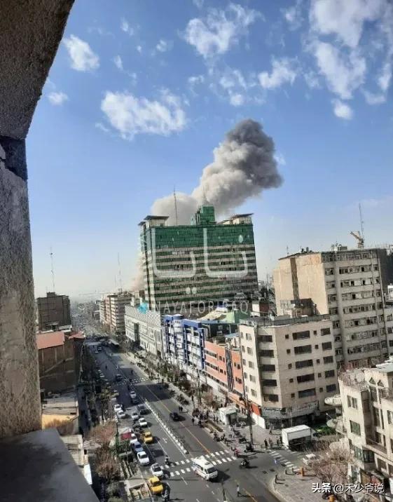 伊朗真的是一点教训都不吸取，几个月的时间防空系统一点改善都没有
去年的伊以冲突，