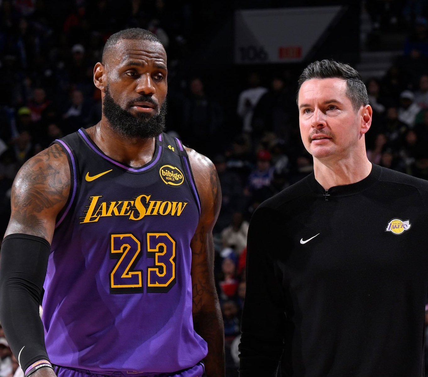 JJ·雷迪克：“我们球队的每个人都很欣赏勒布朗，都很感激他为湖人所做的一切。他传