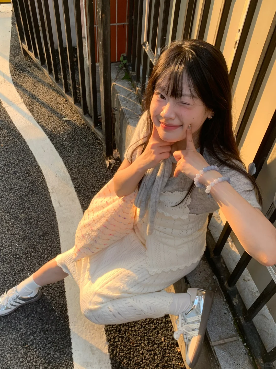 存一些阳光又明媚的拍照姿势ට ̫ ට