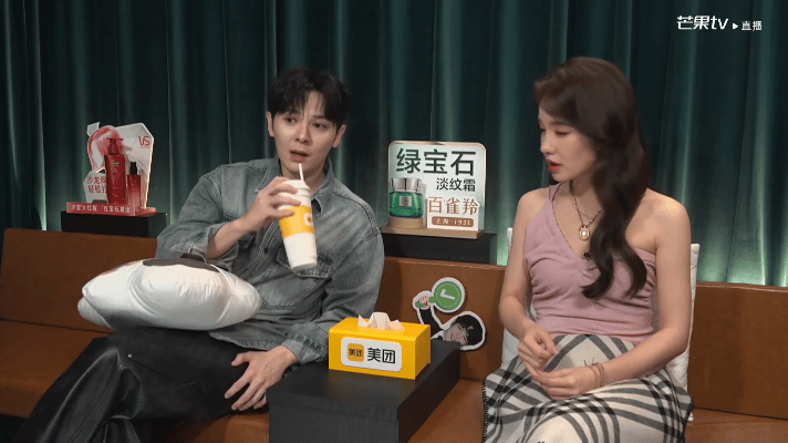 尤长靖录歌手3期瘦了8斤 事实证明全开麦直播是最顶级的有氧，小尤录三期直接瘦掉八
