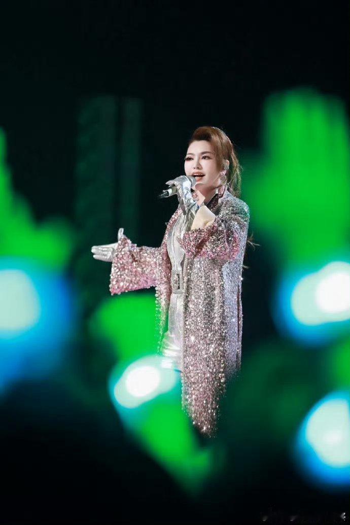 乌兰图雅团一公小考气场全开🎵谁看了乌兰图雅团的一公小考不喊一声绝!《Just 