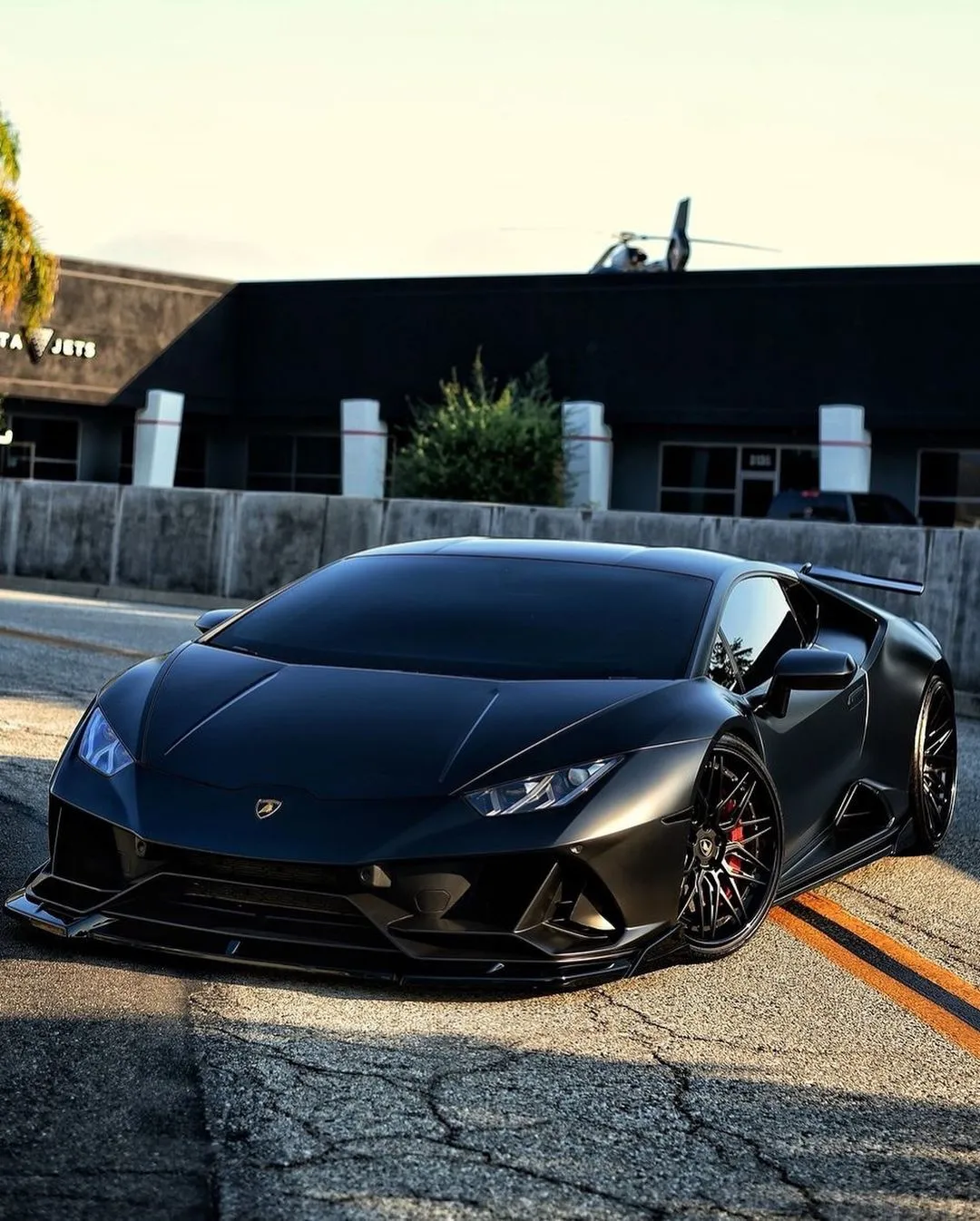 Dark Knight Huracan on Velos VXS00 🦇