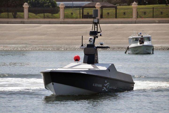 俄罗斯开发了一种隐身无人艇，用于发射无人机

无人艇发射四架飞机型无人机的概念由