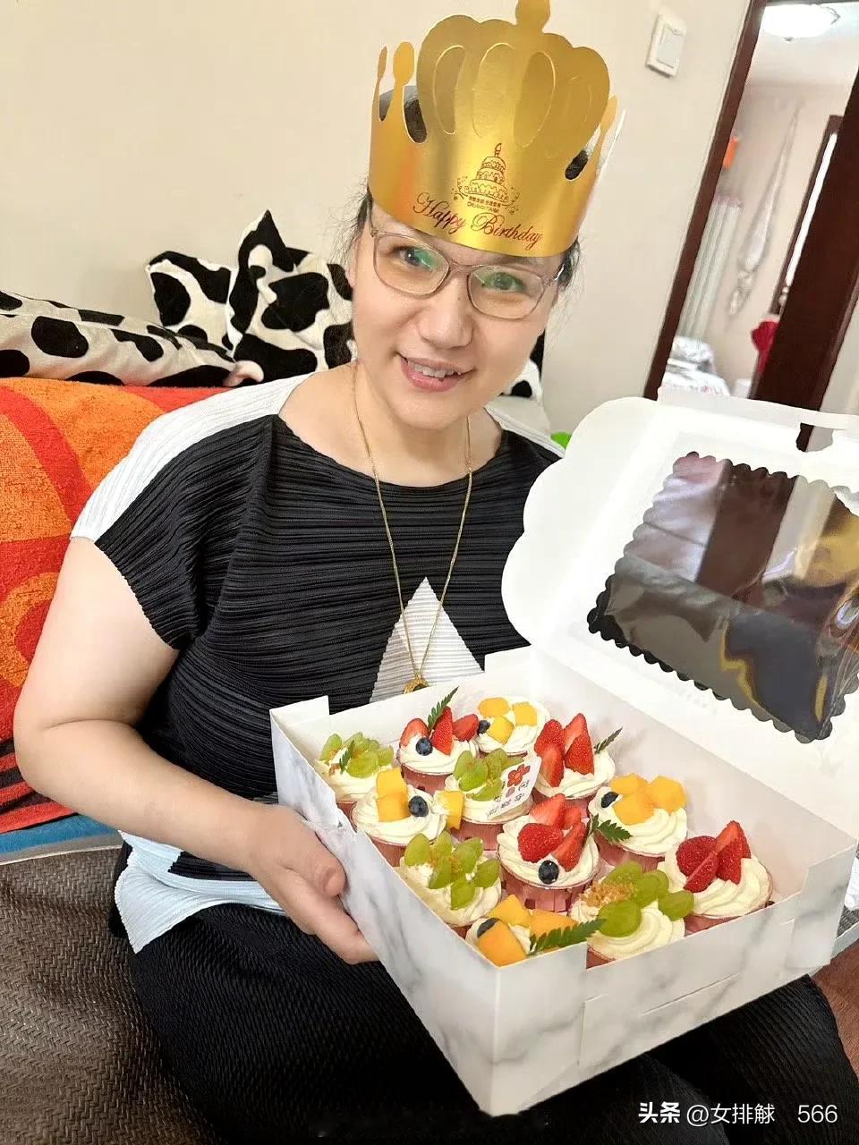 七月大王家迎来生日季
       七月对于中国女排队员王云蕗一家是个特殊的日子