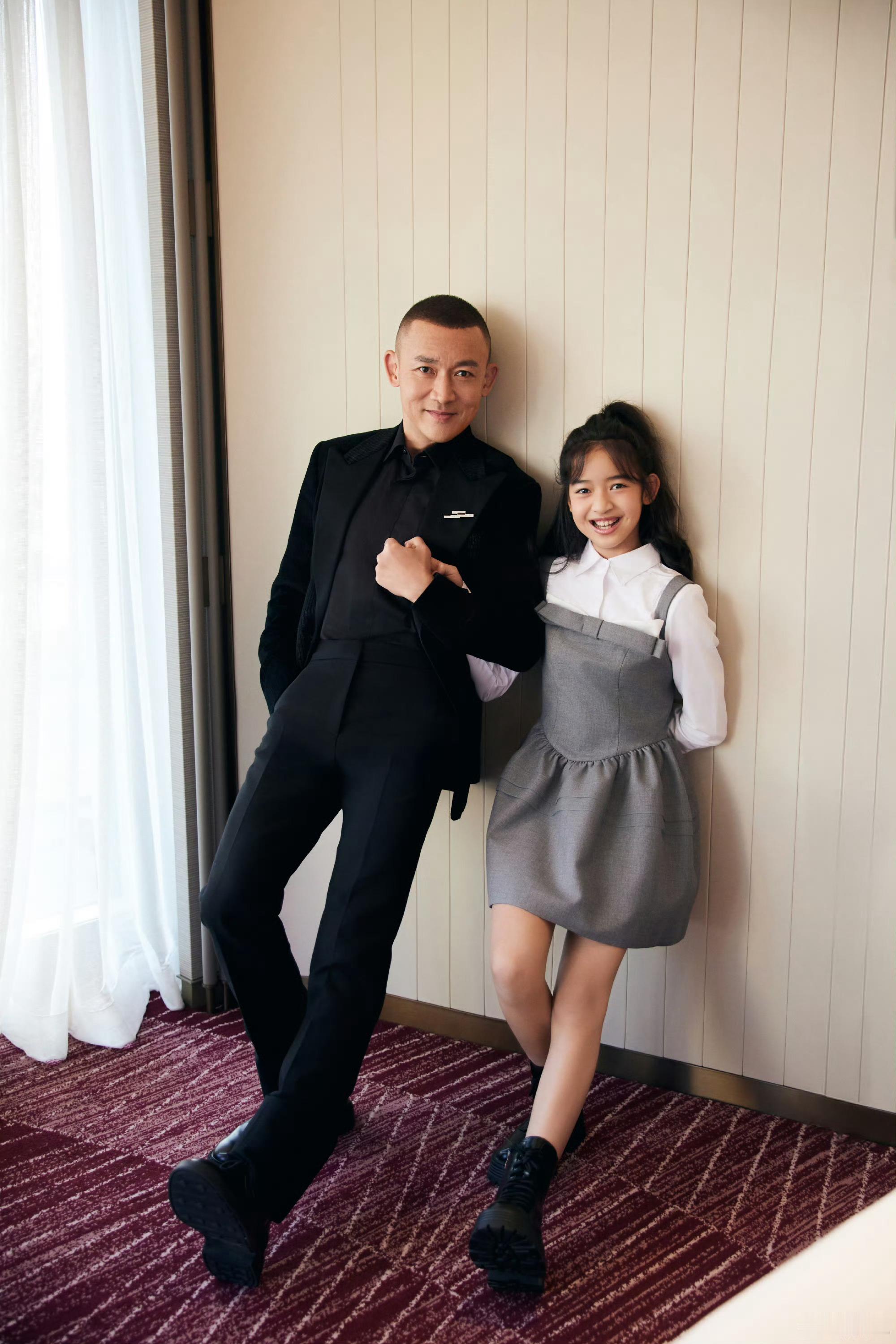 “吾家有女初长成”父女俩太像了[月亮代表我的心] 