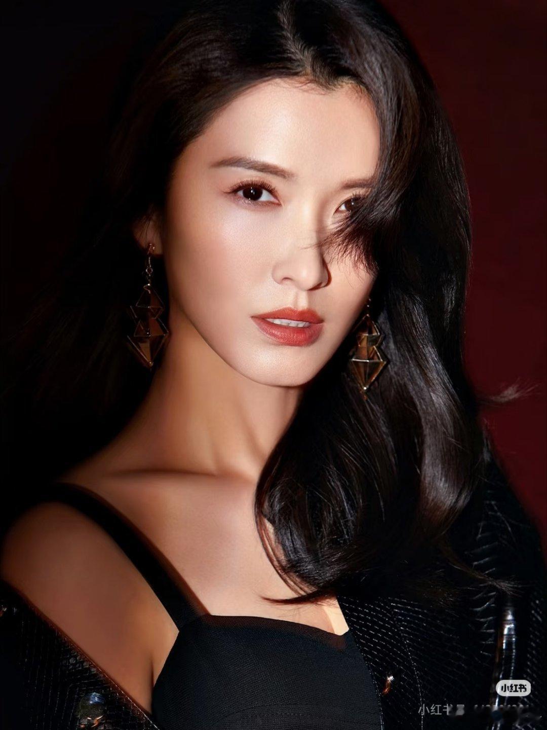 徐洁儿网传徐洁儿嗓子坏了 热爱舞台所以全力以赴，但也别忘了好好照顾自己。愿嗓音早