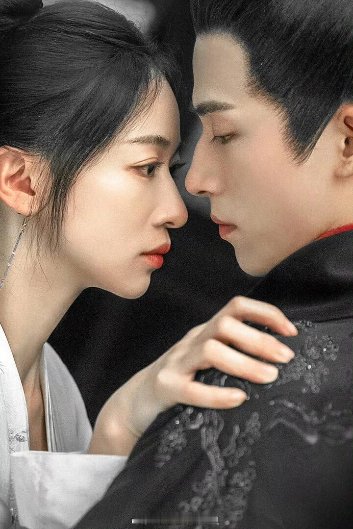 为什么大家对墨雨云间的包容度很高平心而论，这部剧有不少缺点，并不是很精良的服化，