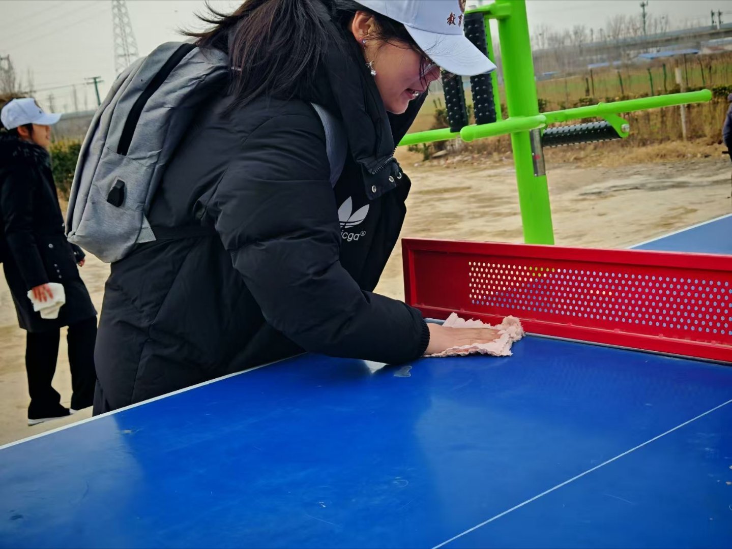 秦岭笑谈 【清扫社区角落，点亮文明微光】青春三下乡社会实践曲阜师范大学大学生社会