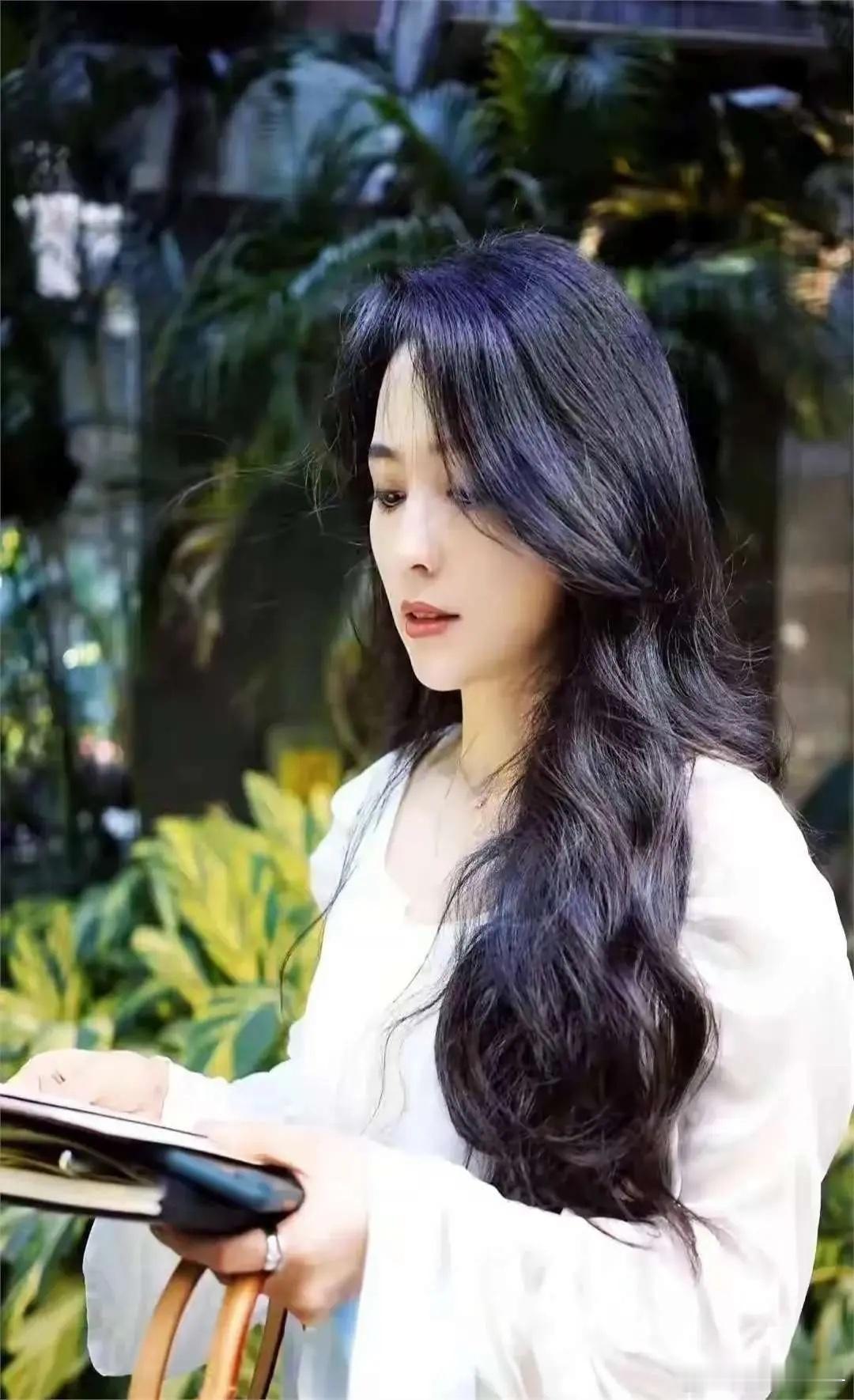 经典语录，真的是太治愈了：1、照顾好自己，世界才会属于你。你要适应这个世间所有的