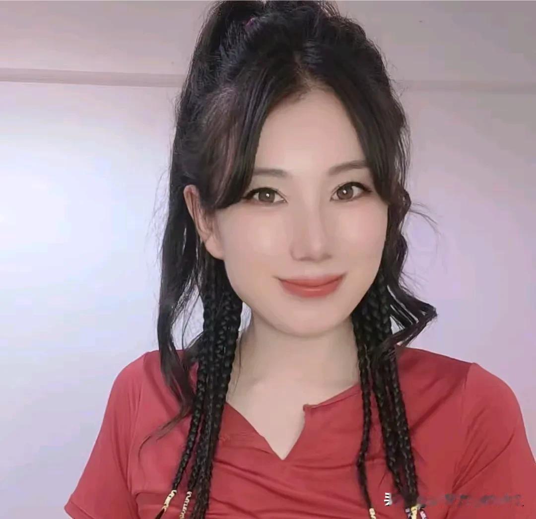 辽宁37岁妈妈的真实工资，看完觉得她真是个好妈妈！

  以下为她的自述: 食堂