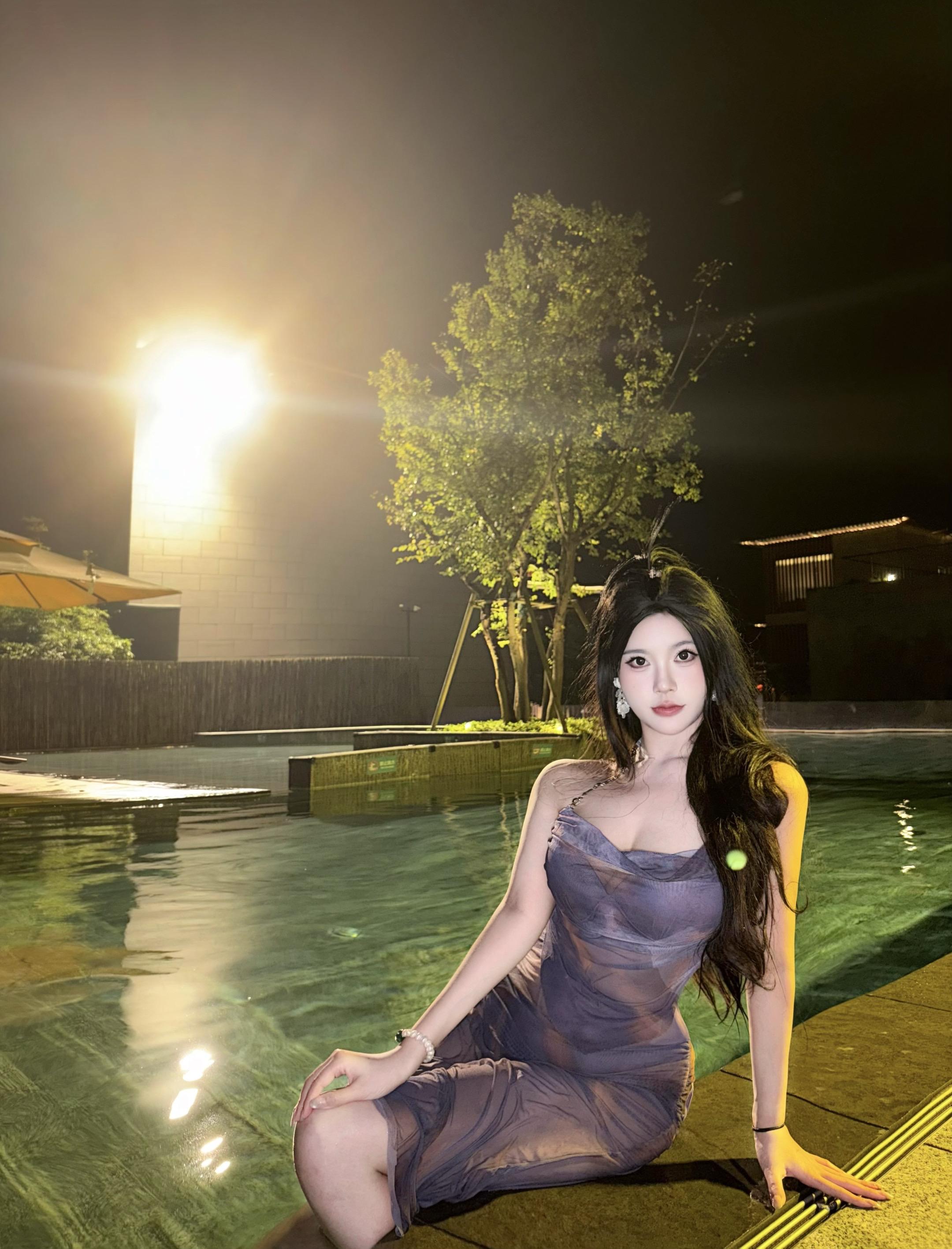 感情有什么好讲的。中国黄金知道吗 买两斤给我