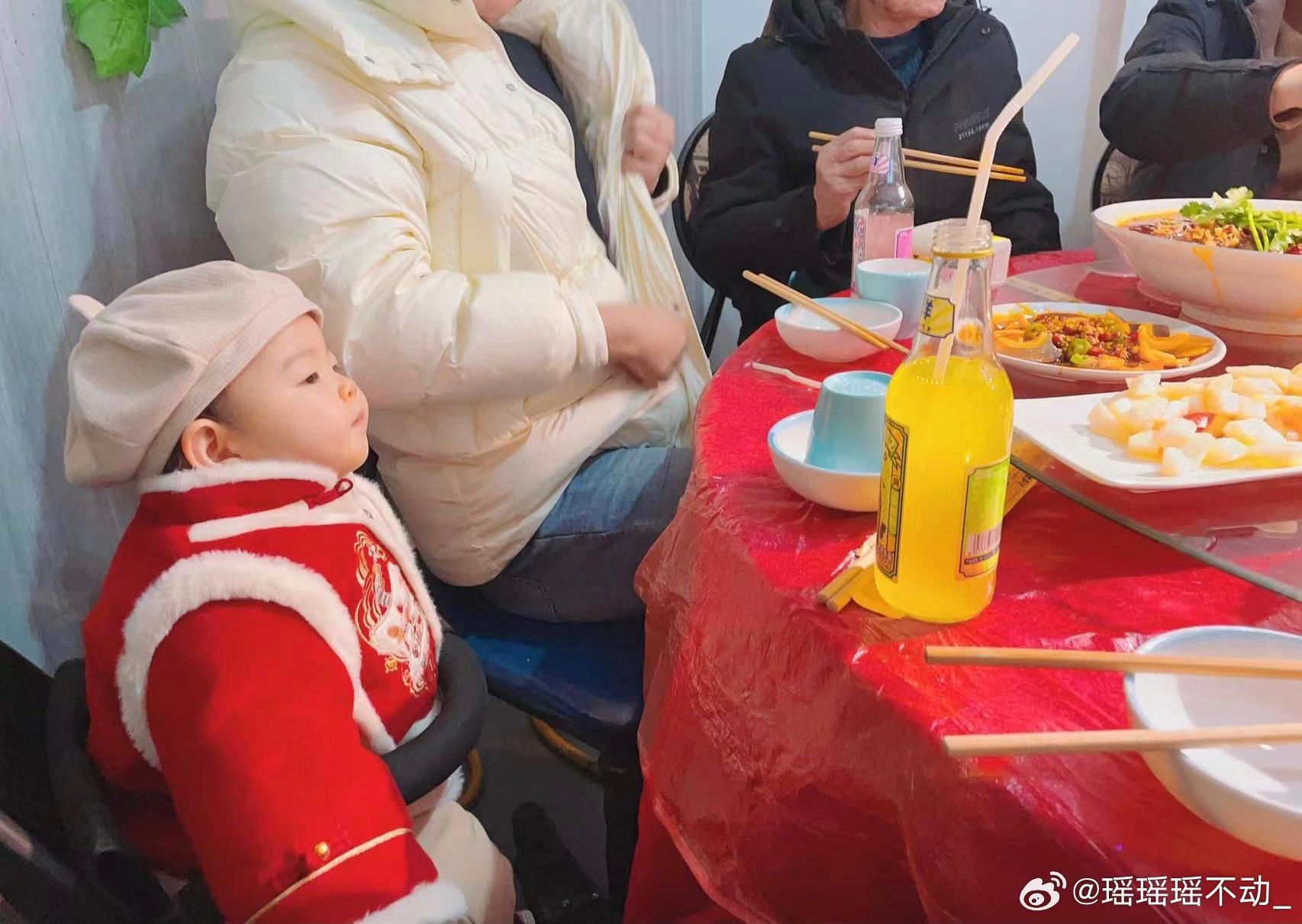 翻斗花园小美搂席日记[哪吒嘟嘴]  