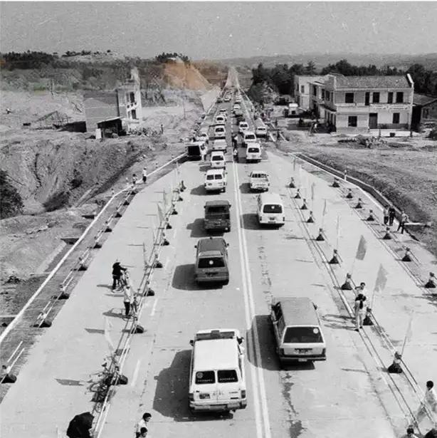 35年前，在湖南省长沙县望新乡（那时候好像还没有星沙噢）拍的一张照片，你知道这是