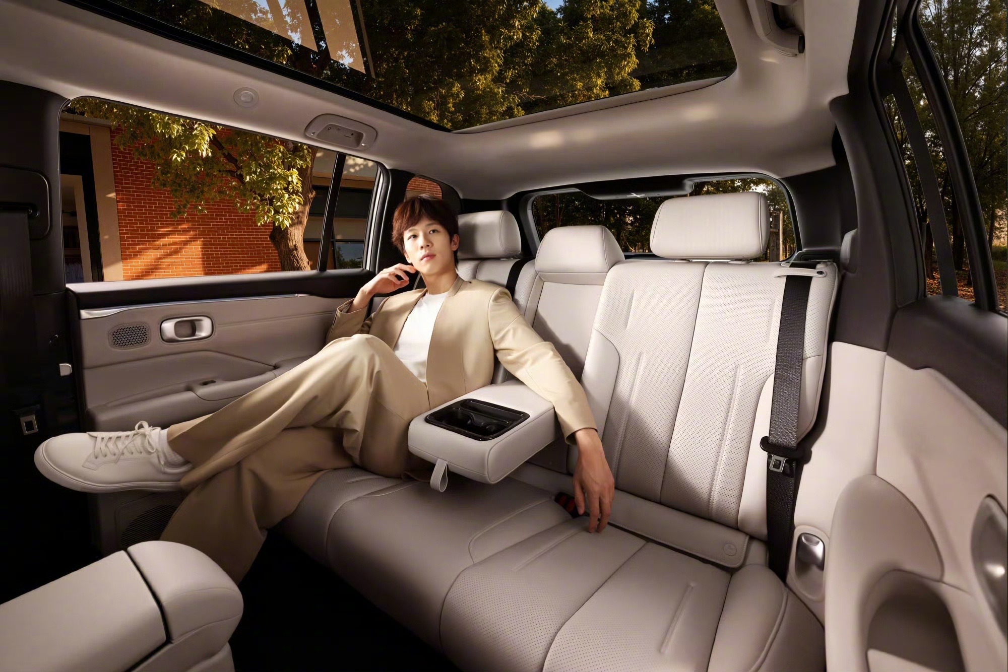 埃安N60全系标配高阶智能11.58万元起直接颠覆市场格局！高阶智驾+激光雷达，