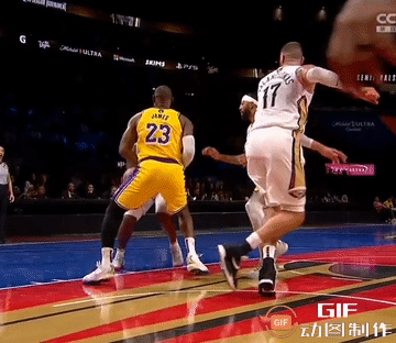 詹姆斯在锡安面前真显球商。可怜的锡安只有被玩弄的份！
@NBA #闲话NBA#