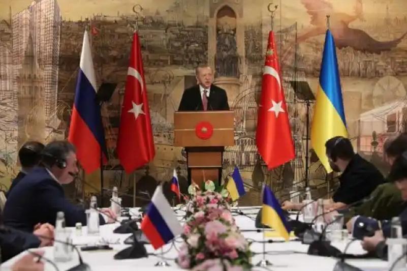 最新消息！
俄乌谈判现重大转折！

当地时间11月25日，美国和乌克兰官员共同释