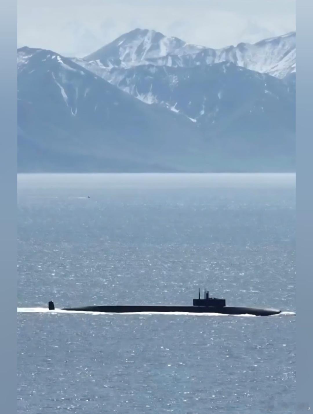俄罗斯955型战略导弹核潜艇，4月7日返回俄罗斯太平洋舰队驻堪察加边疆区的维柳钦