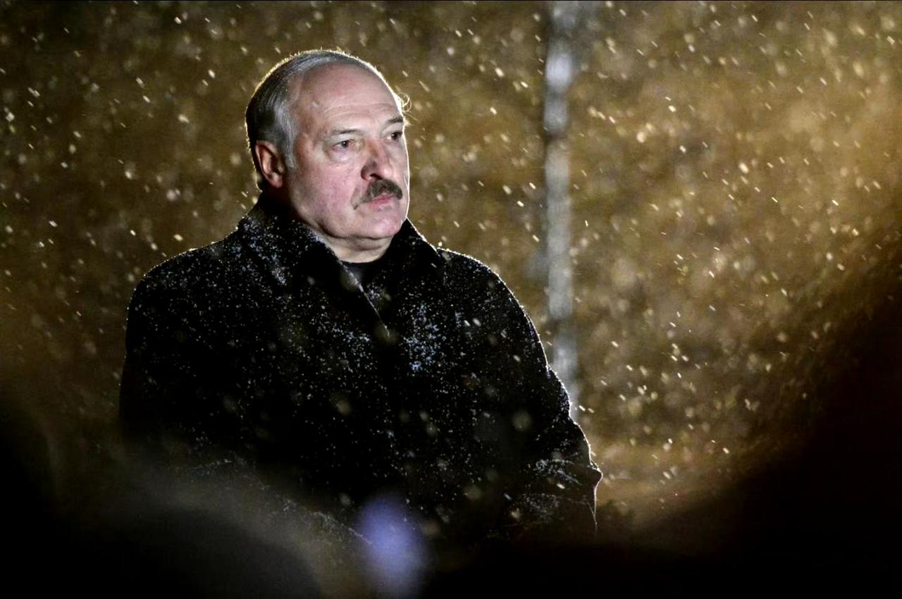 美军突袭马杜罗，卢卡申科认为特朗普揭露了美国的伪装，他要感谢特朗普直言不讳地说要