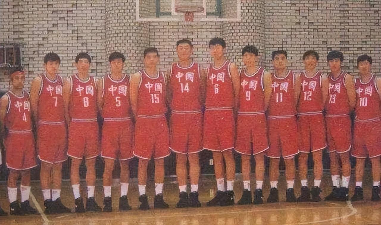 中国男篮94黄金一代到底有多强？ 本以为这是中国男篮辉煌的开始，却没想到开场却已