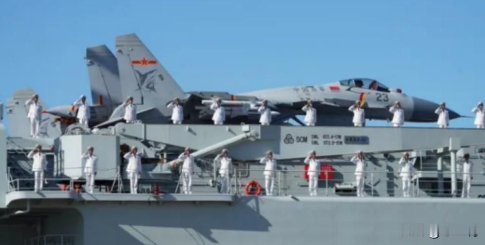 航母多难养？山东舰编制几千人，食堂一天做七顿饭，而且每顿都很丰盛，每天光是伙食花