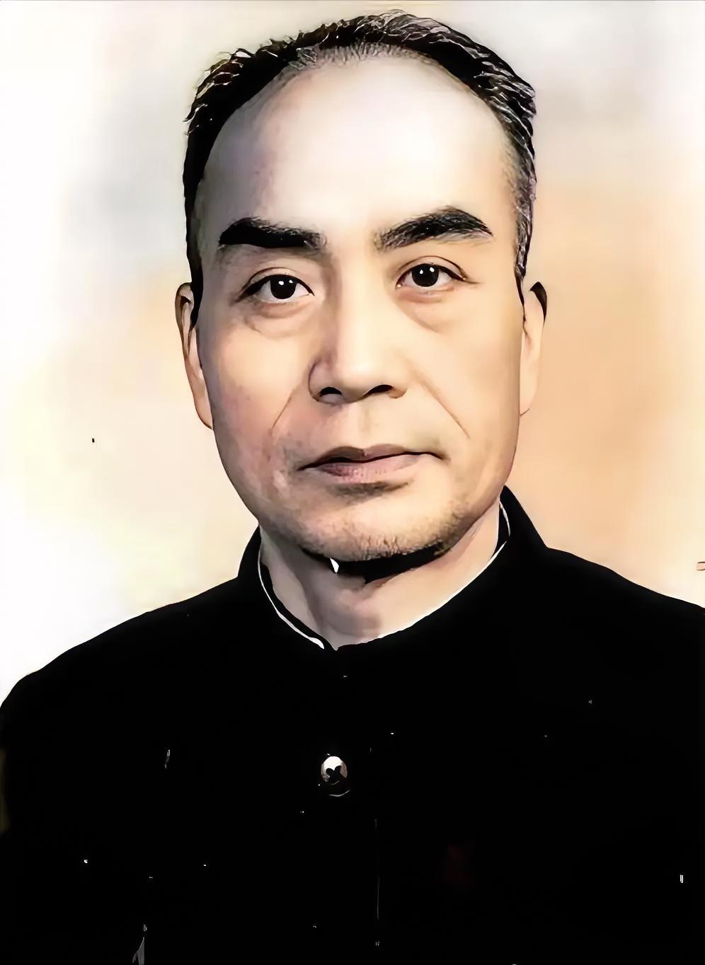 1949年，国军103师师长曾元三，不想打了，他派人联系解放军，准备投了。
谈判