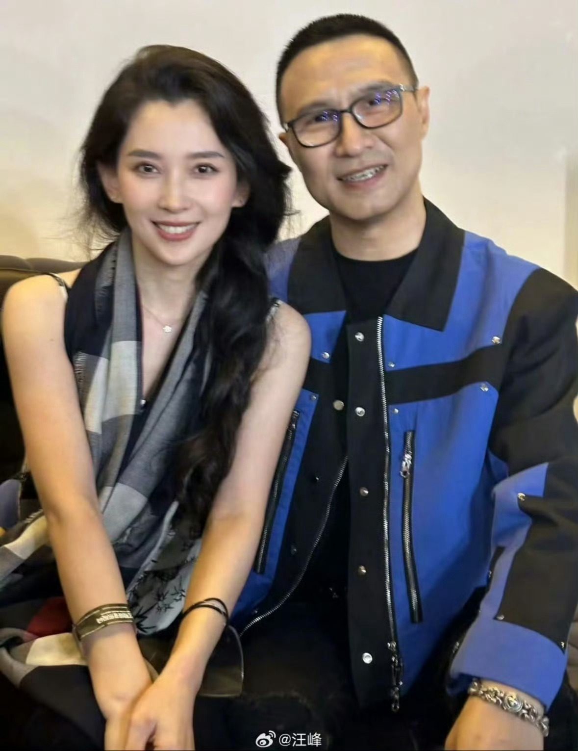 曝汪峰森林北分手真的是巴黎世家咯！ 