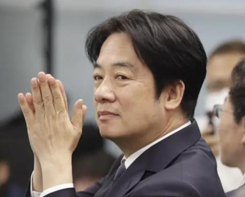 彻底没有底线了！岛内老百姓从美国总统嘴里才知道，自己居然被民进党当局给卖了！特朗