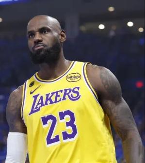 硬捧啊！帕金斯谈詹姆斯即战力：

“进入新赛季，他依然是NBA前10级别的球员。