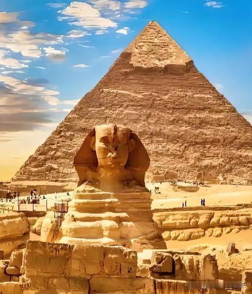 总有人觉得尼罗河里流的都是黄金，以前往东南亚跑，现在往埃及挤。

2月4号，驻埃