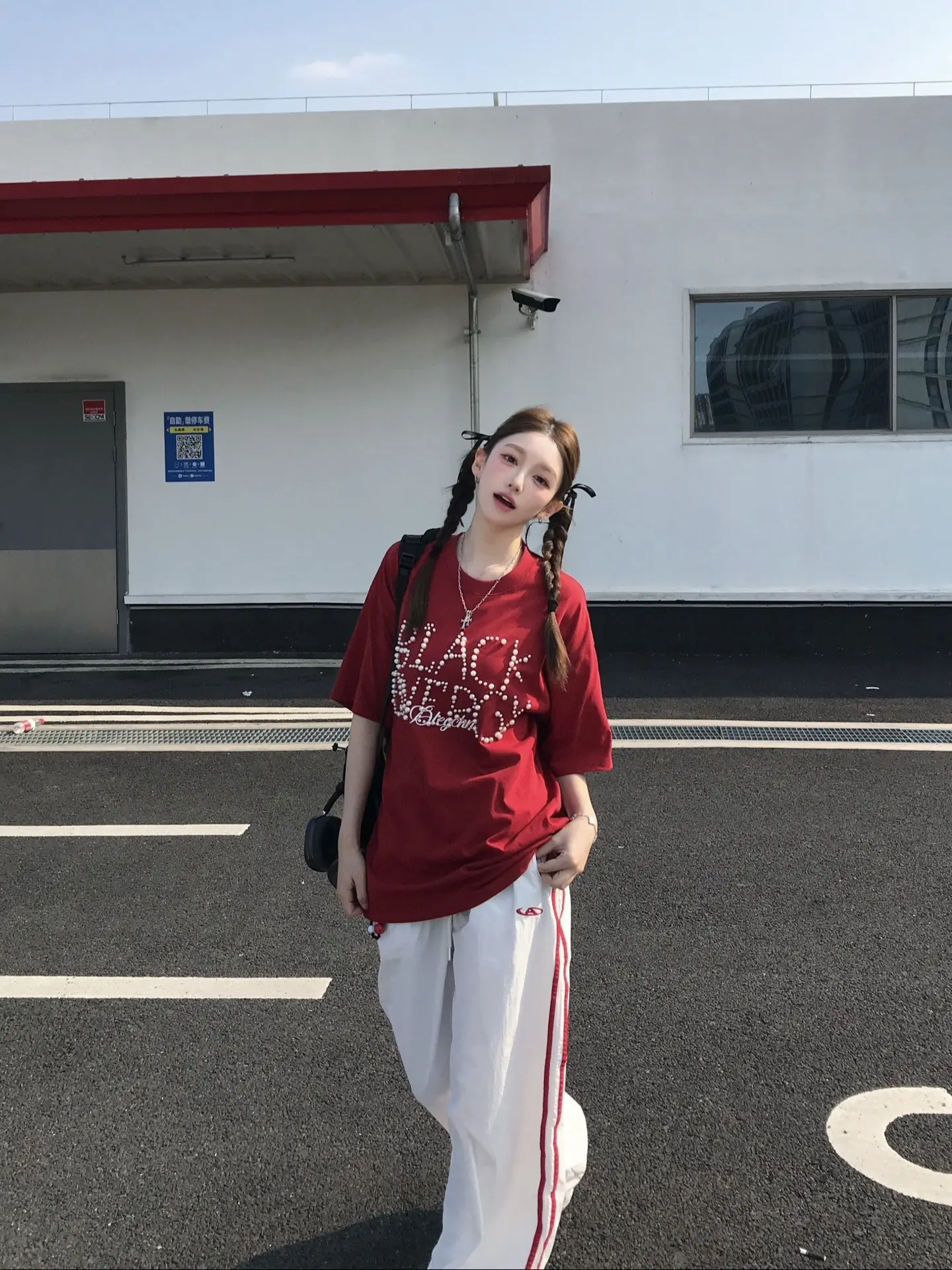 假甜妹和真拽姐。