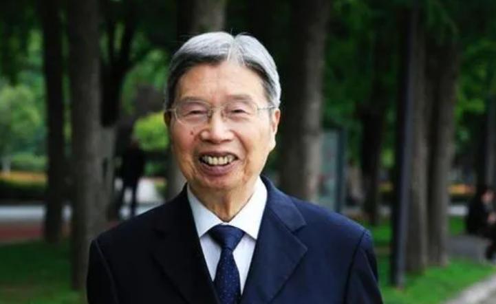 陈俊武（1927年3月17日-2024年5月1日），男，汉族，出生于北京，籍贯福