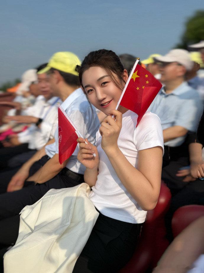 陈梦阅兵后发文陈梦说方队走出来的时候触及心灵的震撼 陈梦阅兵后发文，说方队走出来