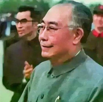 1992年，吴德因病重住进了医院，在办理住院手续时，医生明确告知他的女儿吴铁梅，