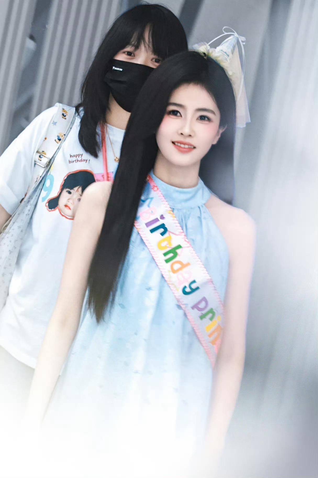 白鹿[超话]  🦌 白鹿叶璃  🦌 白鹿北上  “回首亘年漫月里的所有怦然心