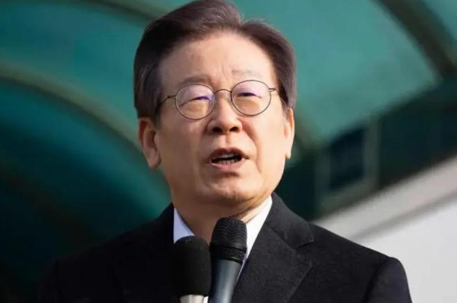 李在明动身访华前，先给了中国一记下马威，高市早苗却笑不出来？

据央视新闻报道，