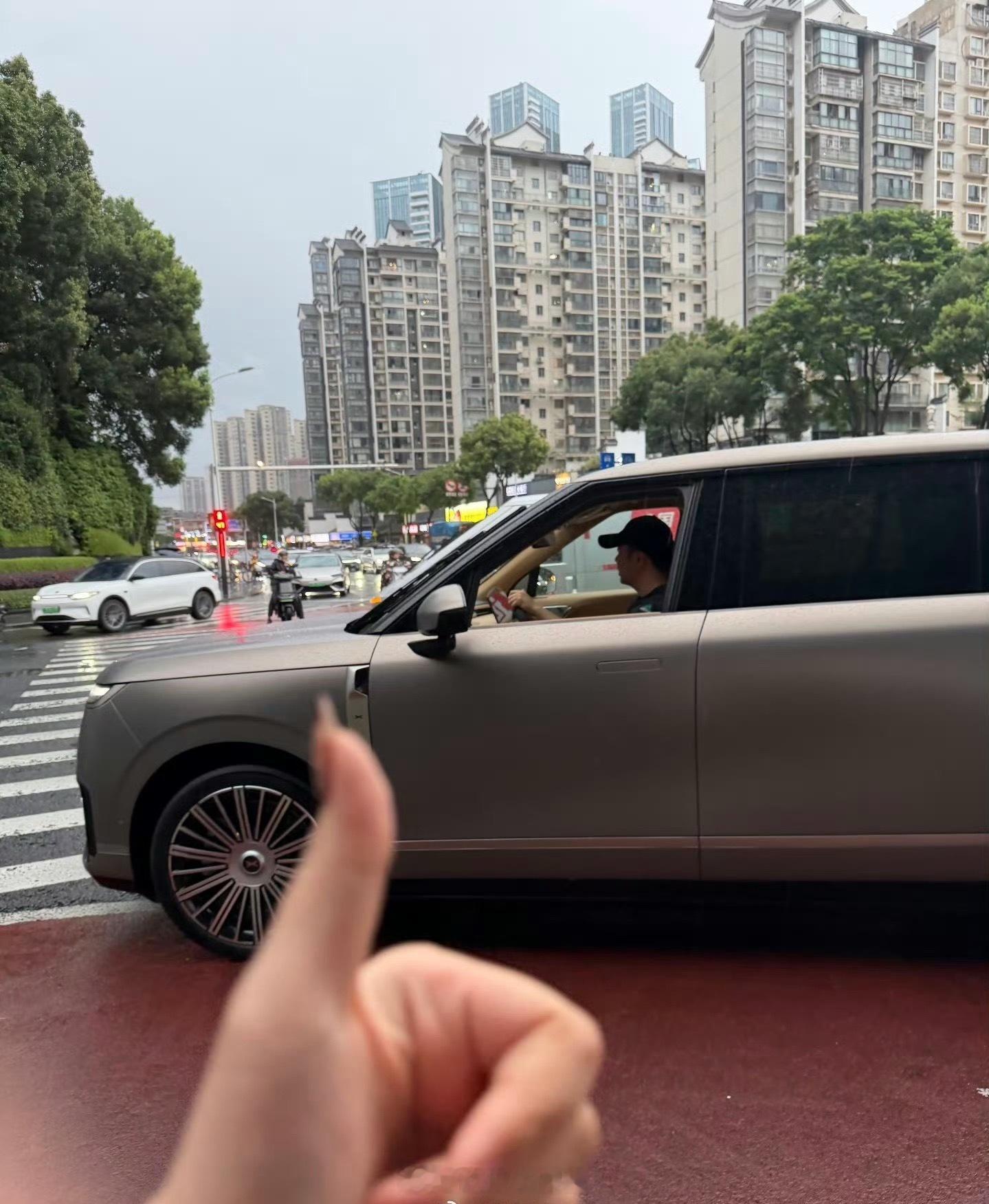 沈梦辰说杜海涛善良但真的不瘦搜了一下沈梦辰之前吐槽杜海涛的合集，笑死我了。什么“