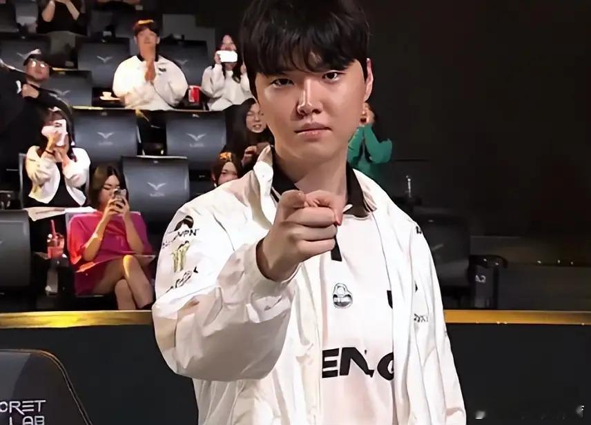 GEN零封KT送T1晋级！Chovy自信手势出圈，Faker生涯最差成绩仅四强L