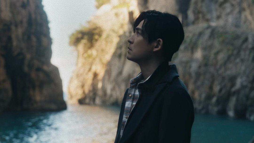 有生之年能看到周渝民出MV，驻颜丹怕是被他私藏了，初代偶像的状态真的太能打。 