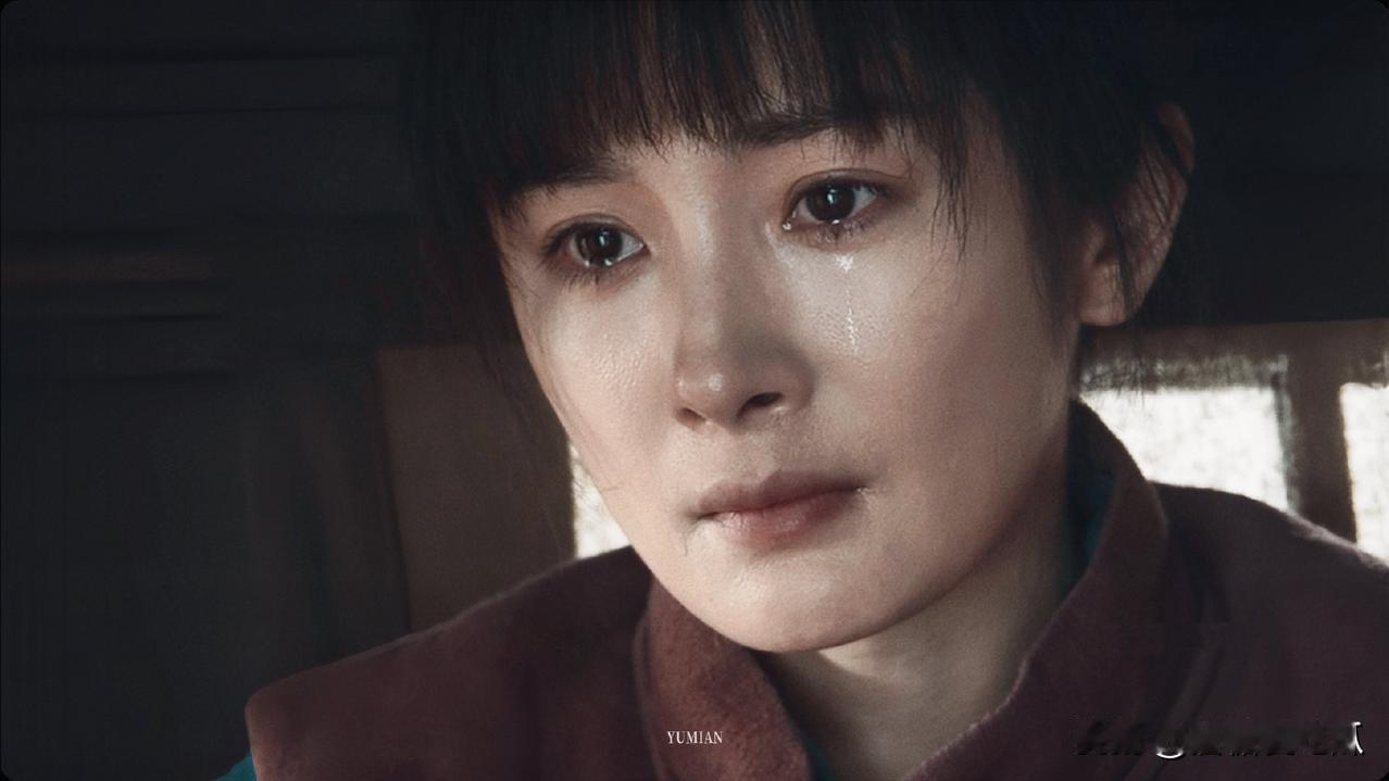 杨幂啊杨幂
你选合作对象上点心吧
不管是去年的秦昊，还是今年的秦海璐，你说说你本