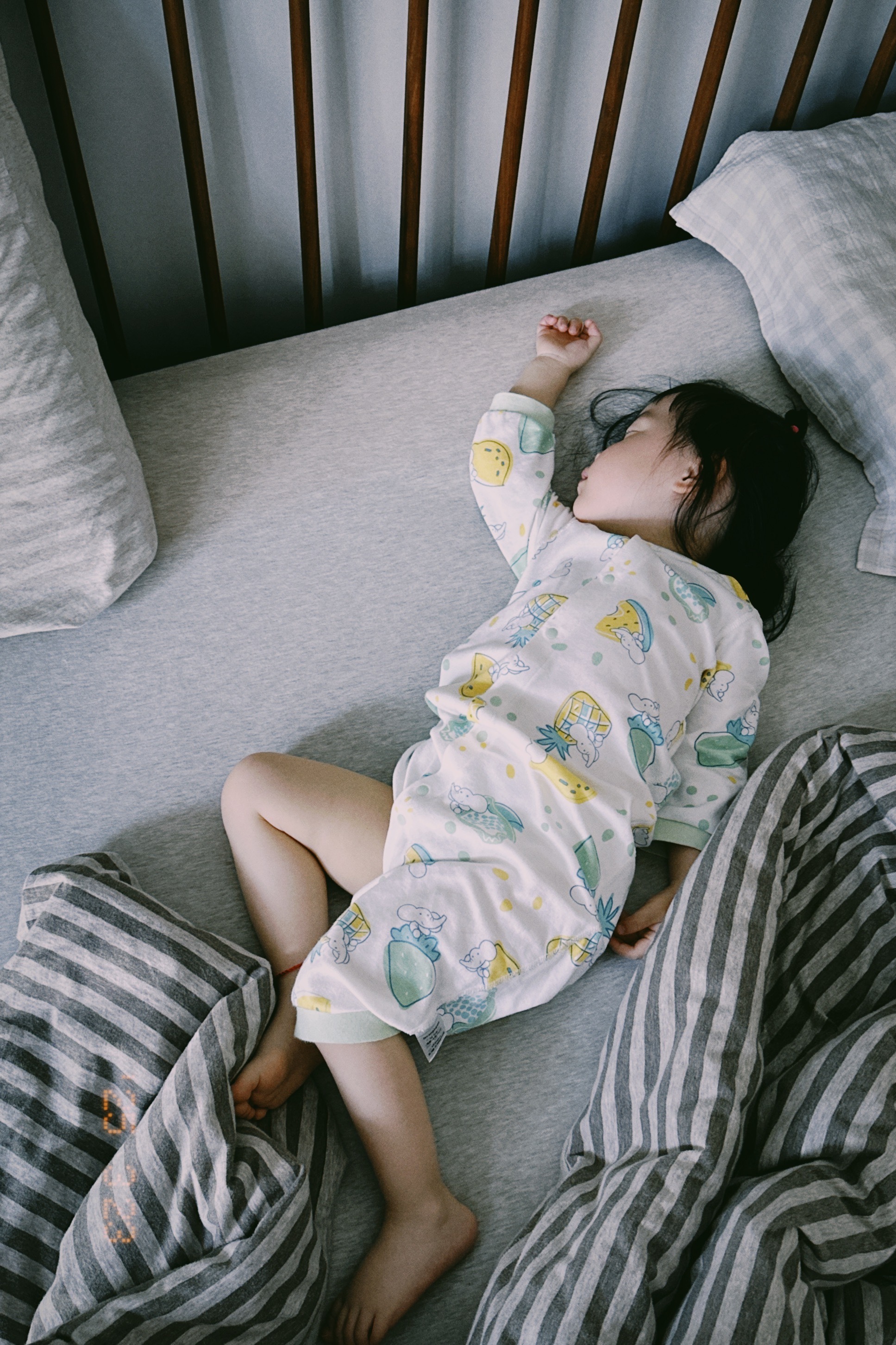 说好的今天早上要去感受宁波马拉松呢这会👧还在睡觉[揣手] ​​​抓紧时间安安耽