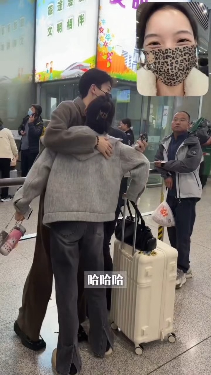 徽眸毅笑cp 我们潘子真的超黏灰灰 