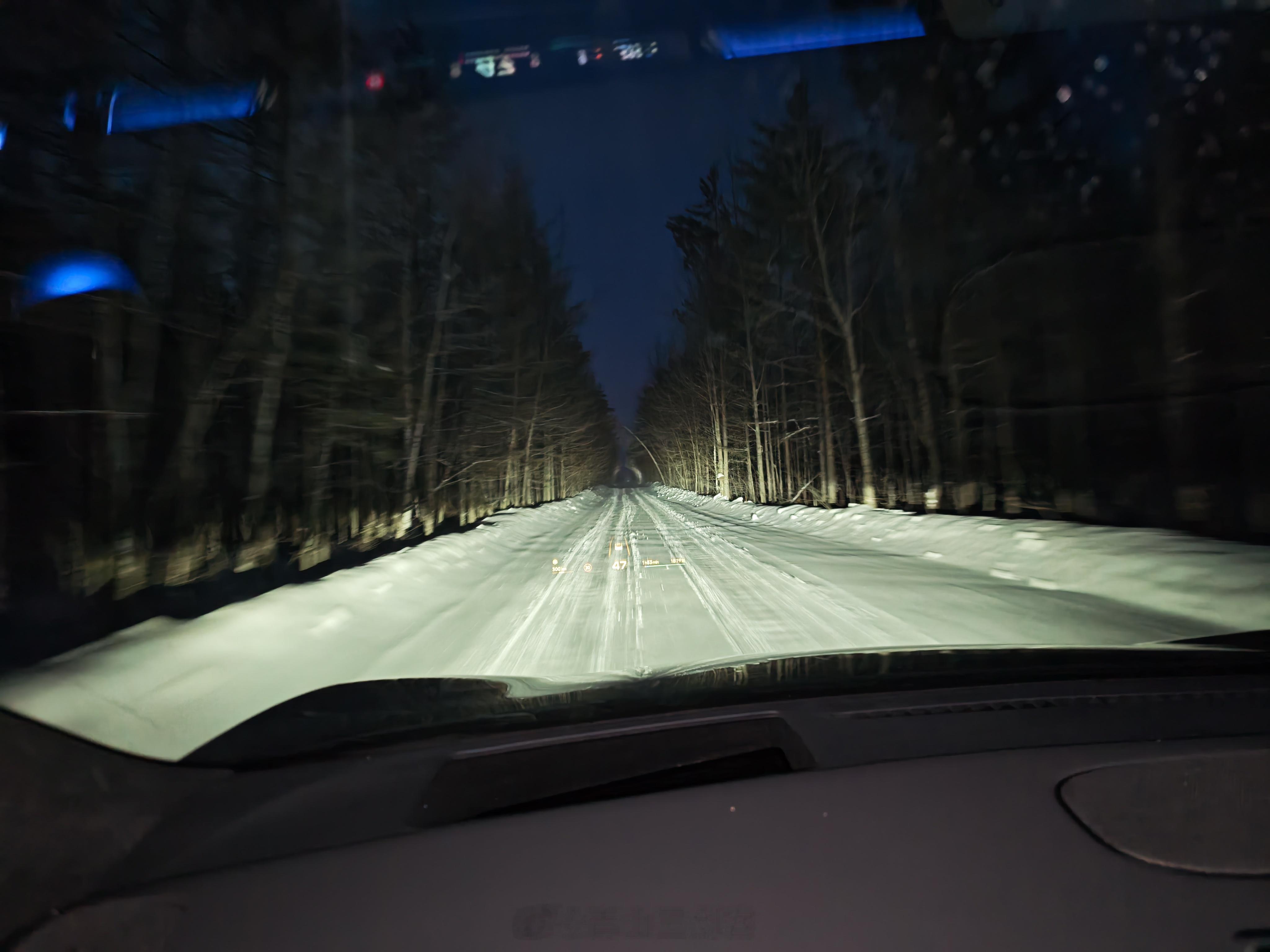 零下40度雪地狂奔尽管换了雪地胎，但后驱还是没啥信心就怕弯中来电暗冰，那就是神仙