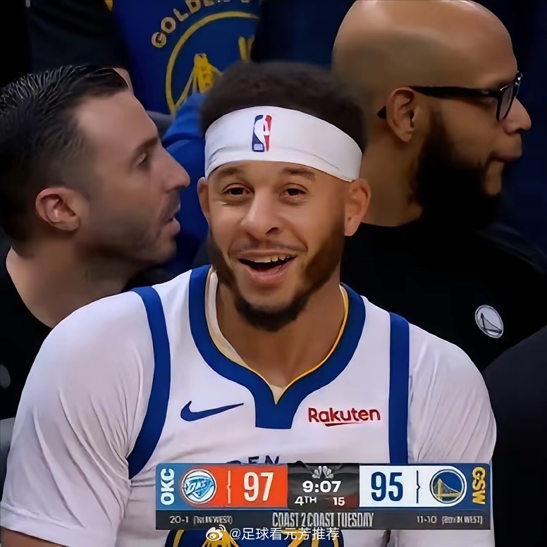 赛斯库里状态正佳，连续命中投篮，大通中心的气氛已经快要炸裂了，科尔大手一挥，给他
