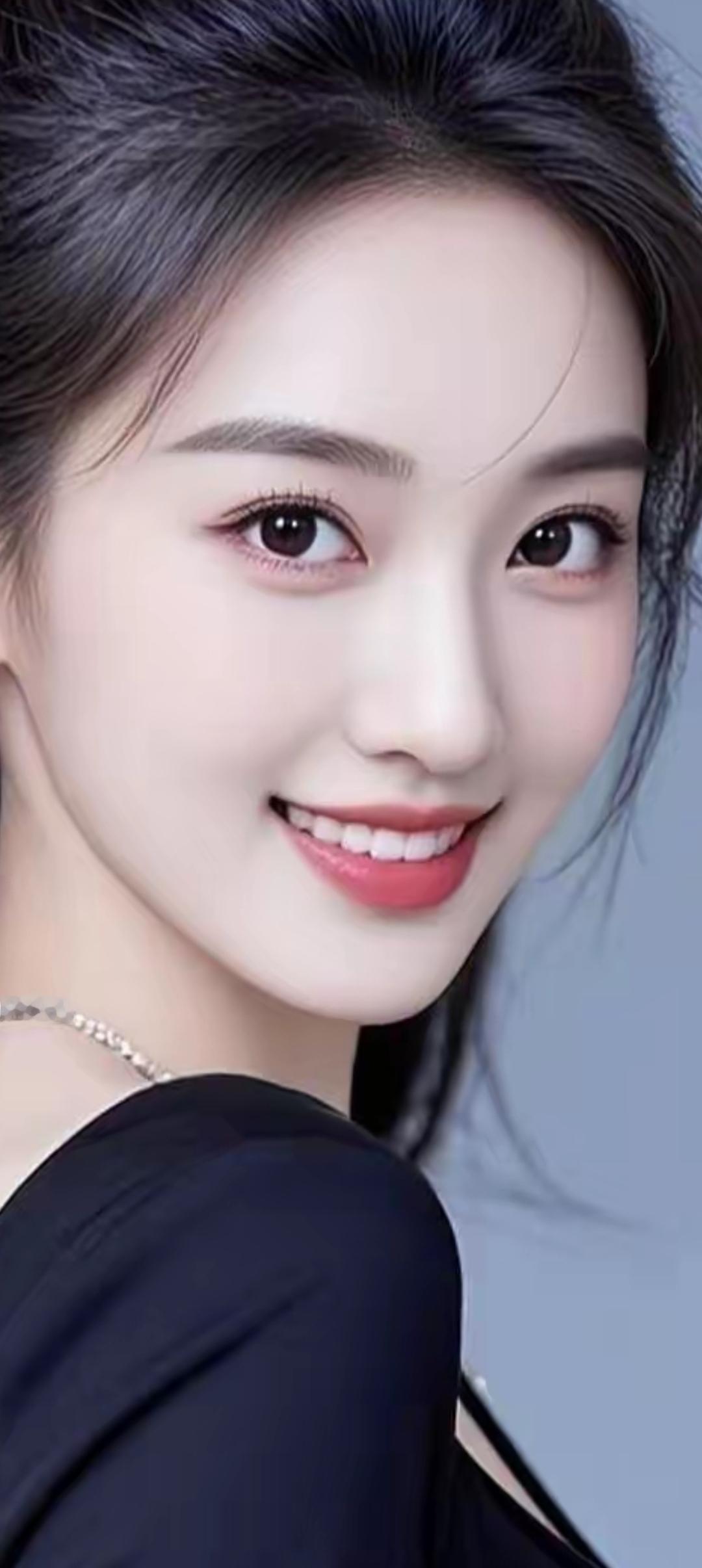 温柔甜美的微笑，散发着迷人的魅力！😊✨