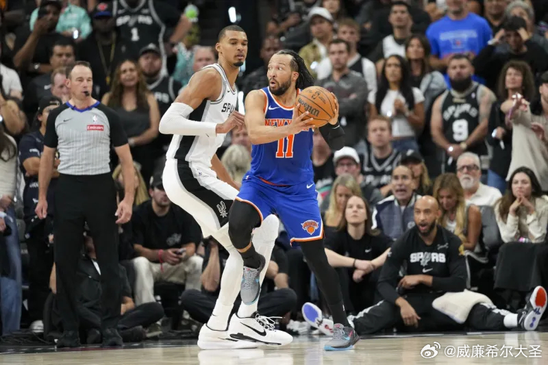 NBA季后赛G3马刺客场对阵尼克斯的比赛已经结束。全场战罢，马刺以（1）115-