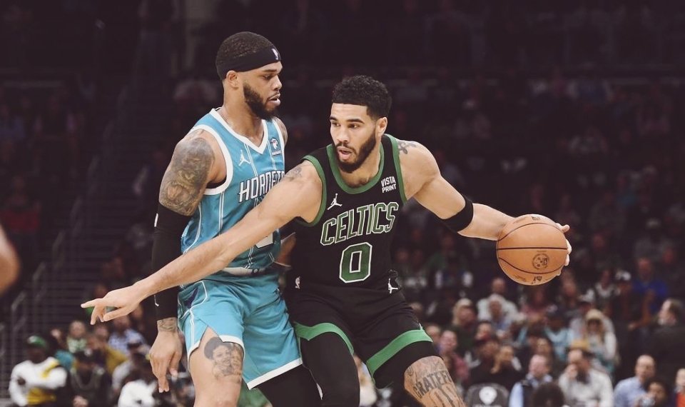 #NBA# 北京时间11月21日NBA常规赛，主场作战的夏洛特黄蜂以121-11