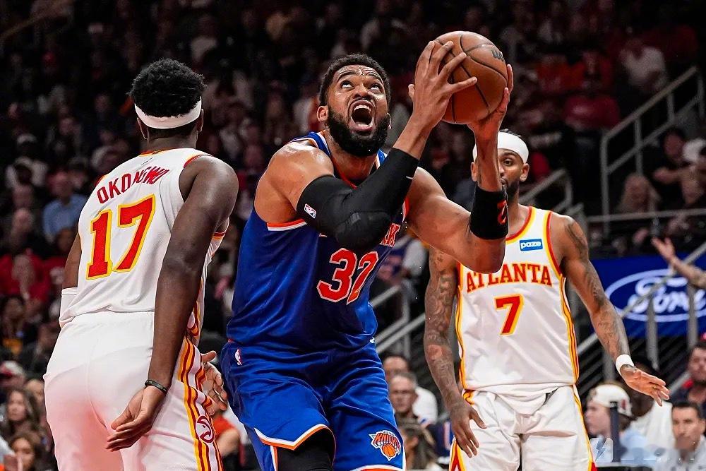NBA季后赛首轮G4，尼克斯114-98力克老鹰，将系列赛大比分扳为2-2平，双
