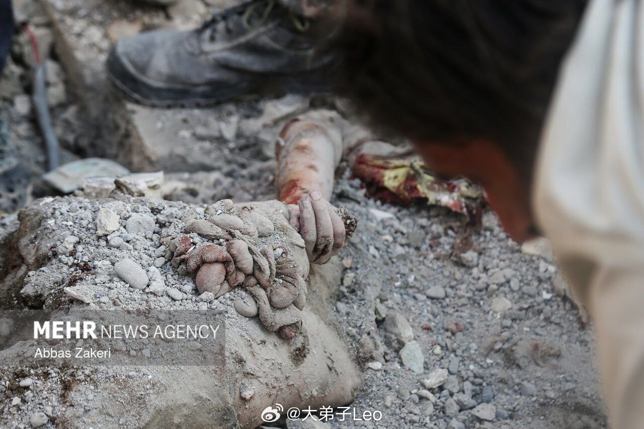 被美国和以色列炸死的伊朗儿童伊朗遇袭小学超150人死亡以色列宣布袭击伊朗